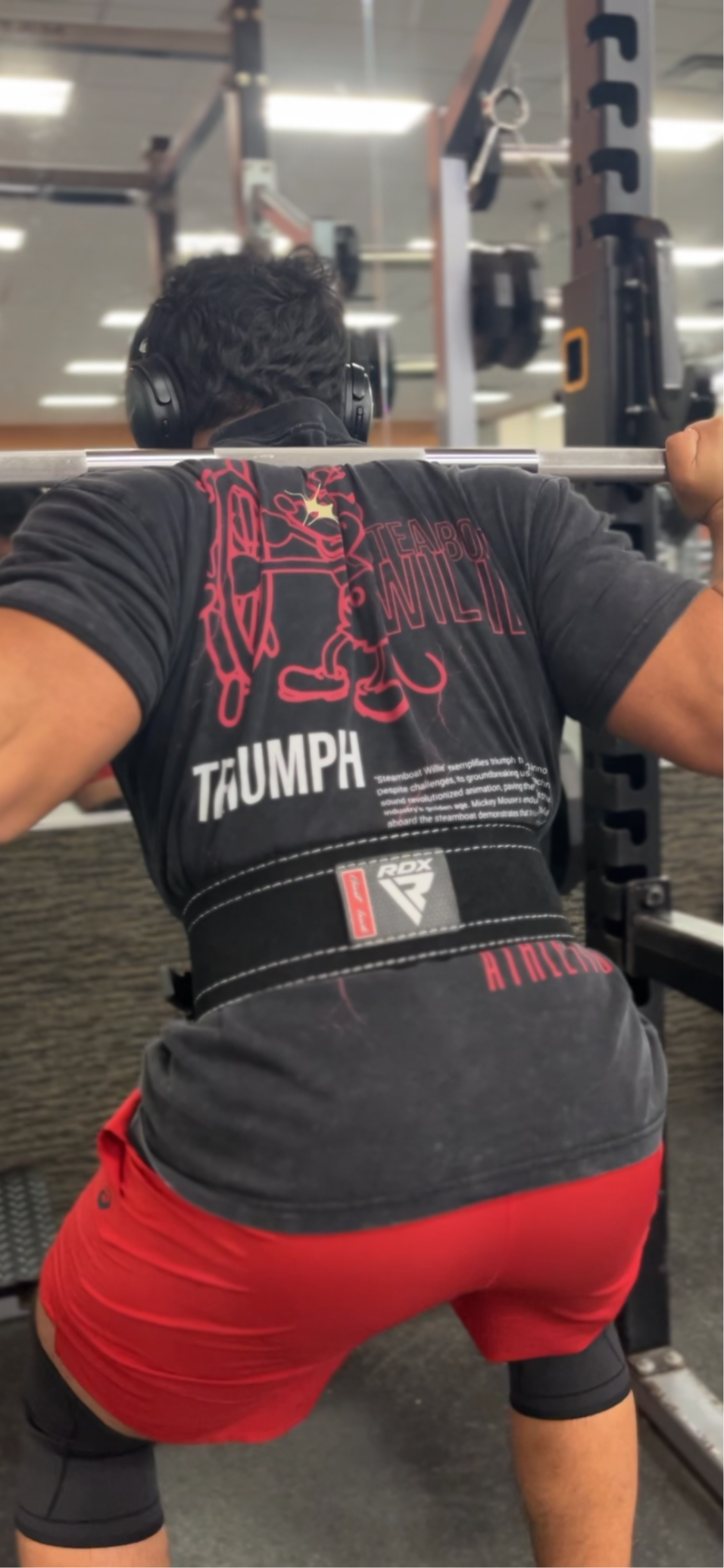 STEAMBOAT WILLIE X TRIUMPH ATHLETIC OVERSIZED TEE